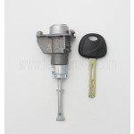 Kia Sportage R left door lock