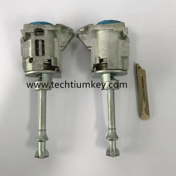 Toyota Camry 2013 left door lock