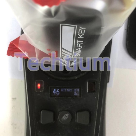 IKEYAT004CL Autel  Universal remote key,frequency can be changed 315Mhz/433Mhz